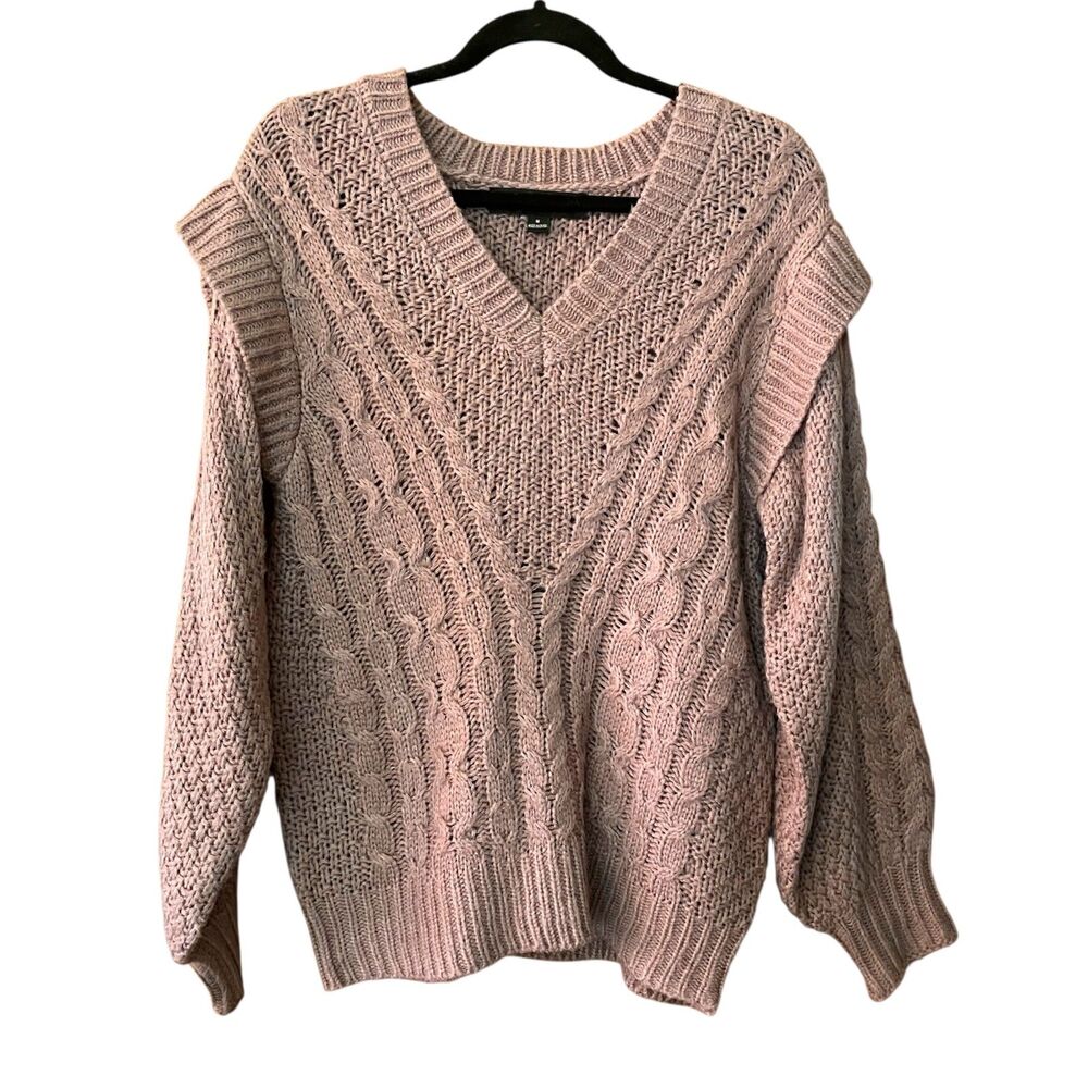 Oak & Trellis cable and pointelle knit v neck sweater